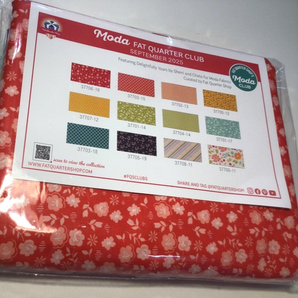 Moda Fat Quarter pack of 12 - features Delightfully Yours by Sherri & Chelsi - Picture 9 of 9